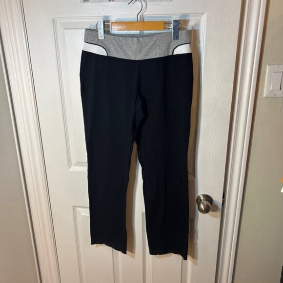 Hyba Reitmans Cropped Athletic Pants Medium - Picture 2 of 5